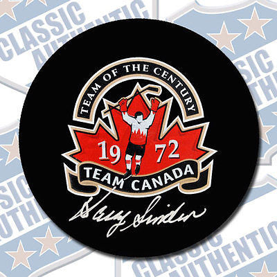HARRY SINDEN Team Canada Summit Series 1972 autographed puck (#1904)