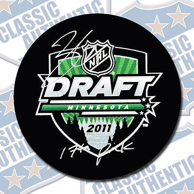 NATHAN BEAULIEU 2011 Draft Canadiens autographed puck w/17th pick (#2882)