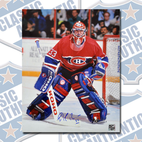 PATRICK ROY Montreal Canadiens autographed 11x14 photo (#1095)