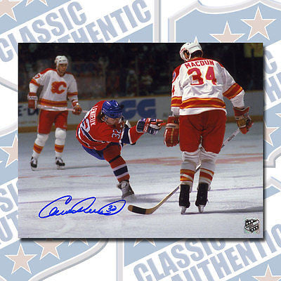 CLAUDE LEMIEUX Montreal Canadiens autographed 8x10 photo (#1430)