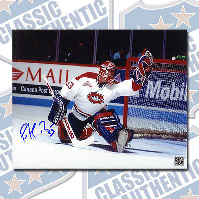 PATRICK ROY Montreal Canadiens autographed 8x10 photo (#2327)