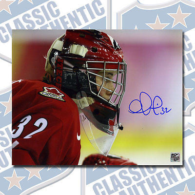 CHARLINE LABONTE Women's Team Canada autographed 8x10 photo (#2899)