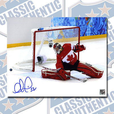 CHARLINE LABONTE Women's Team Canada autographed 8x10 photo (#2901)