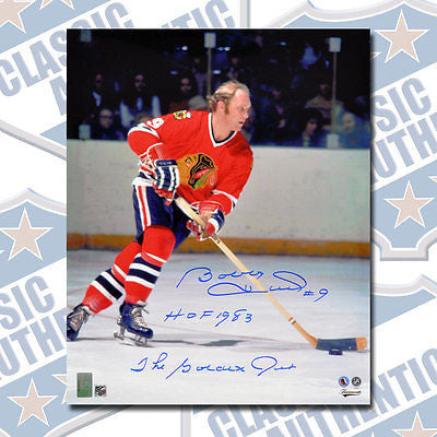 Mike Bossy New York Islanders Autographed 16 x 20 Skating