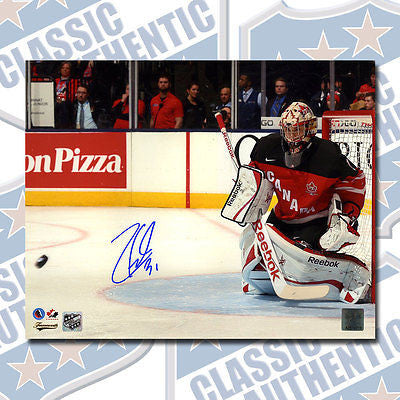 ZACH FUCALE Team Canada World Juniors autographed 8x10 photo (#2834)