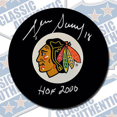 DENIS SAVARD Chicago Blackhawks autographed puck w/HOF (#1837)