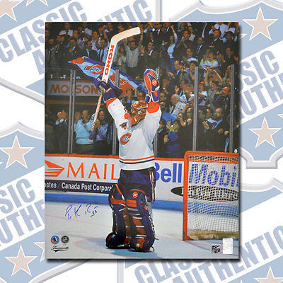 PATRICK ROY Montreal Canadiens autographed 16x20 photo (#2338)