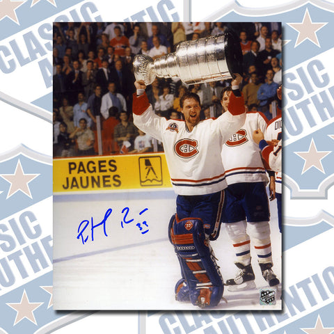 PATRICK ROY Montreal Canadiens autographed 8x10 photo (#2328)