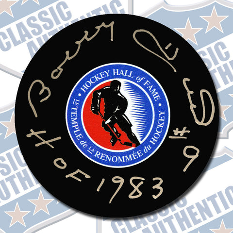 BOBBY HULL Hockey Hall of Fame autographed puck w/HOF inscription (#3181)