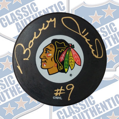 BOBBY HULL Chicago Blackhawks autographed puck (#806)