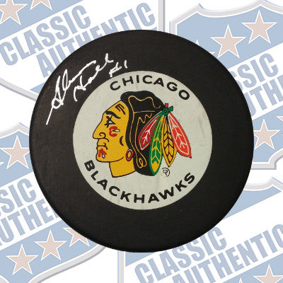 GLENN HALL Chicago Blackhawks autographed puck (#600)