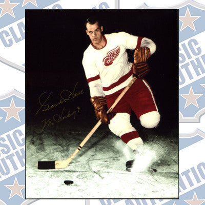 GORDIE HOWE Detroit Red Wings autographed 8x10 photo (#273)
