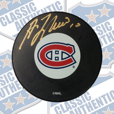 GUY LAFLEUR Montreal Canadiens autographed puck  (#667)