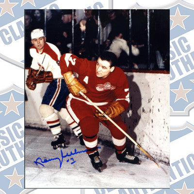 NORM ULLMAN Detroit Red Wings autographed 8x10 photo (#250)
