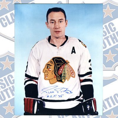 PIERRE PILOTE Chicago Blackhawks autographed 8x10 photo (#197)