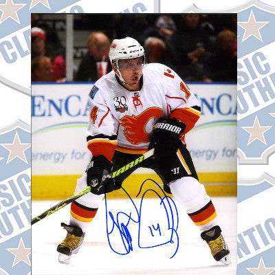 THEO FLEURY Calgary Flames autographed 8x10 photo (#5002)